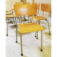 Vintage schoolstoeltjes nr 22